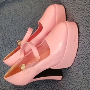 Fashions for Fetish block heels